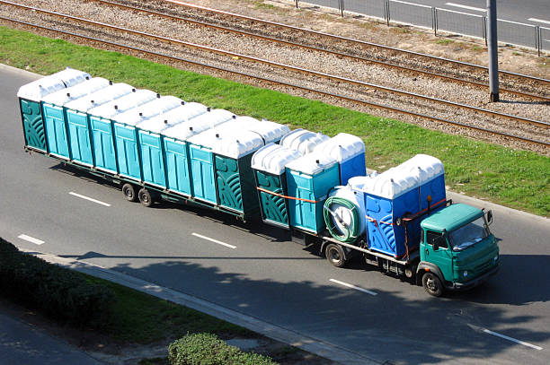 Portable Toilet Options We Offer in Hunters Creek, FL